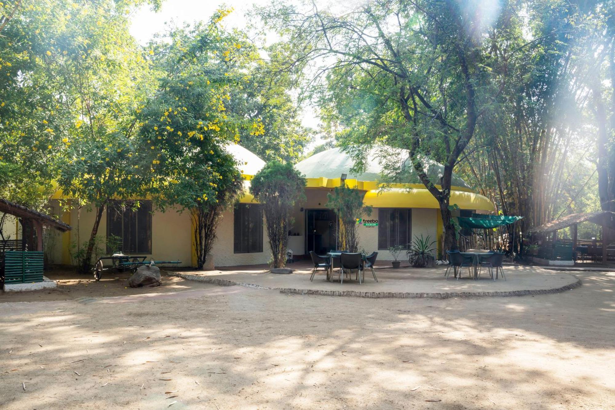 Hotel Treebo Premium Mowgli'S Den, Pench Khawāsa Zewnętrze zdjęcie