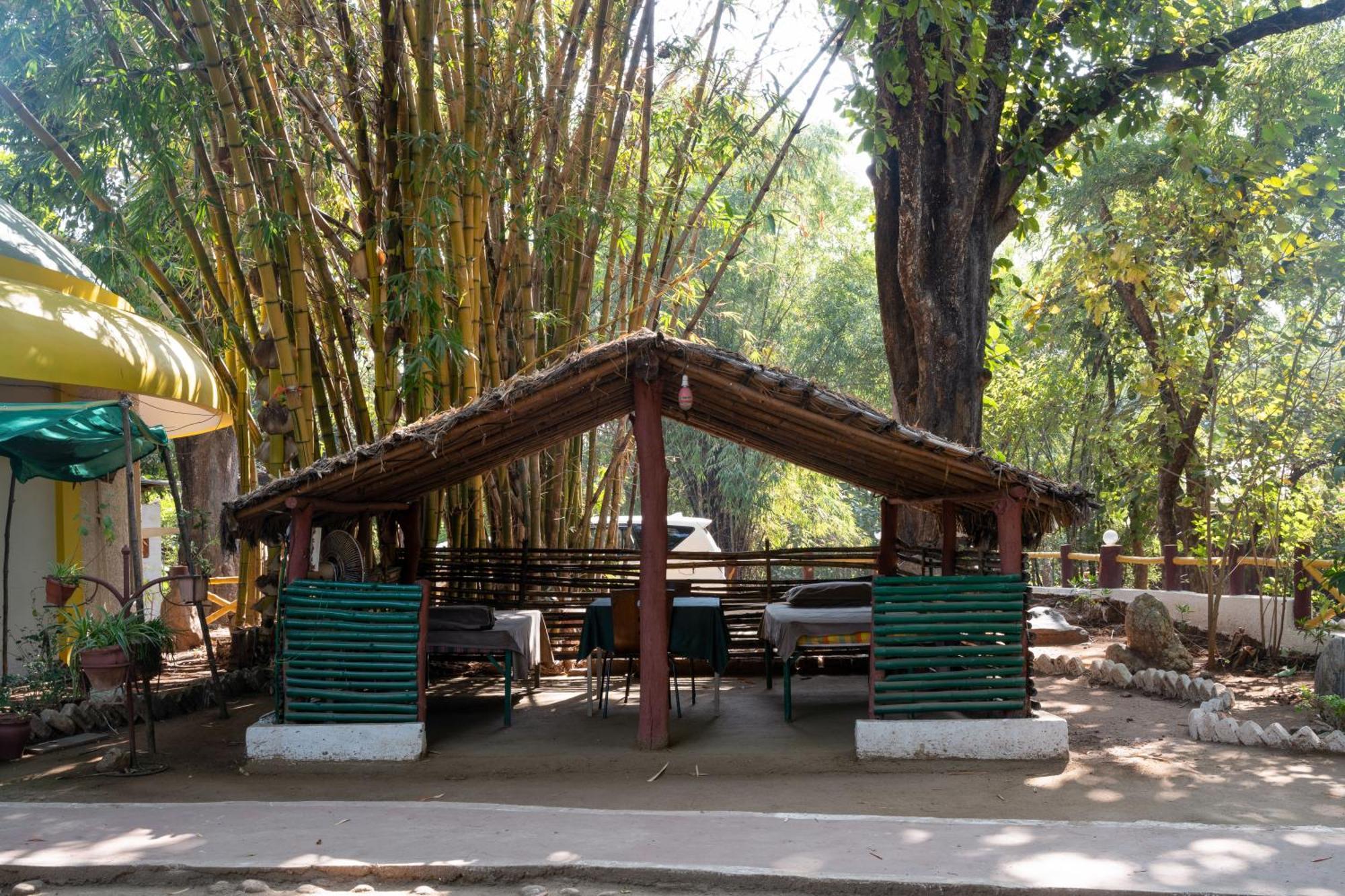Hotel Treebo Premium Mowgli'S Den, Pench Khawāsa Zewnętrze zdjęcie