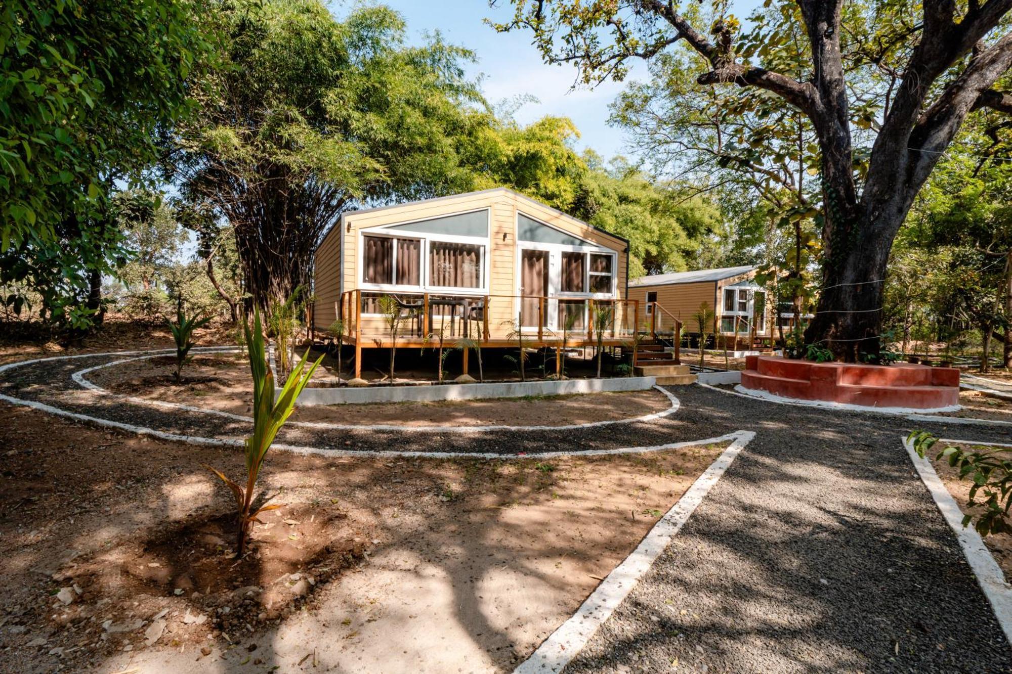 Hotel Treebo Premium Mowgli'S Den, Pench Khawāsa Zewnętrze zdjęcie