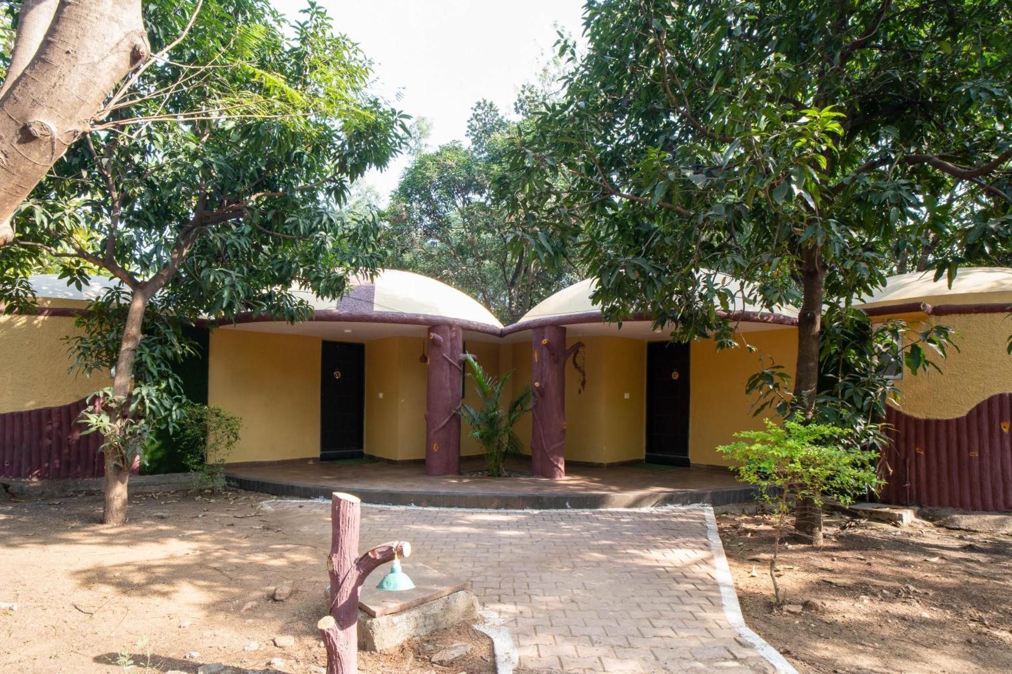 Hotel Treebo Premium Mowgli'S Den, Pench Khawāsa Zewnętrze zdjęcie