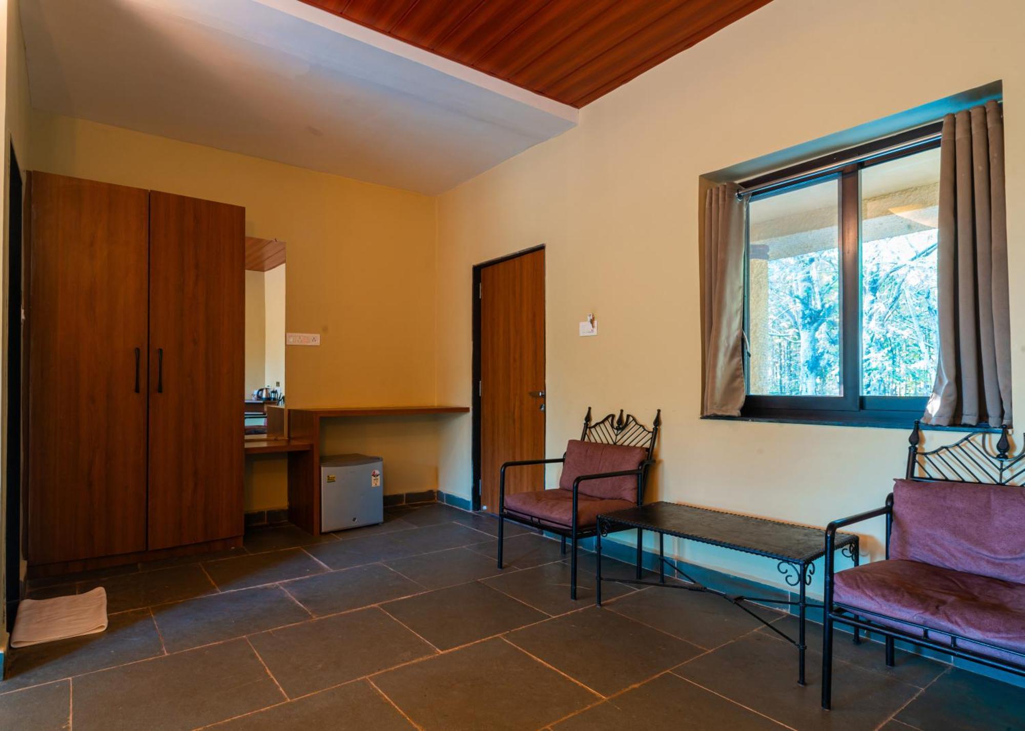 Hotel Treebo Premium Mowgli'S Den, Pench Khawāsa Zewnętrze zdjęcie