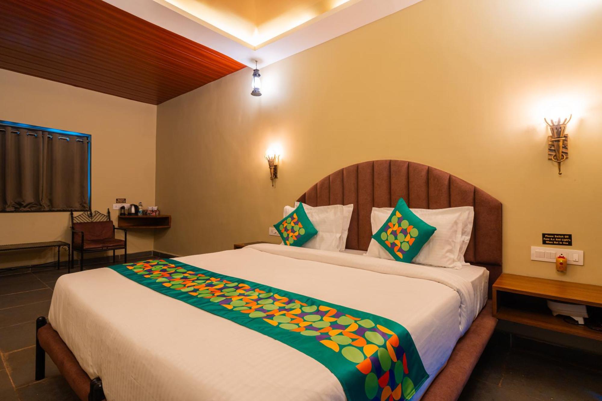 Hotel Treebo Premium Mowgli'S Den, Pench Khawāsa Zewnętrze zdjęcie