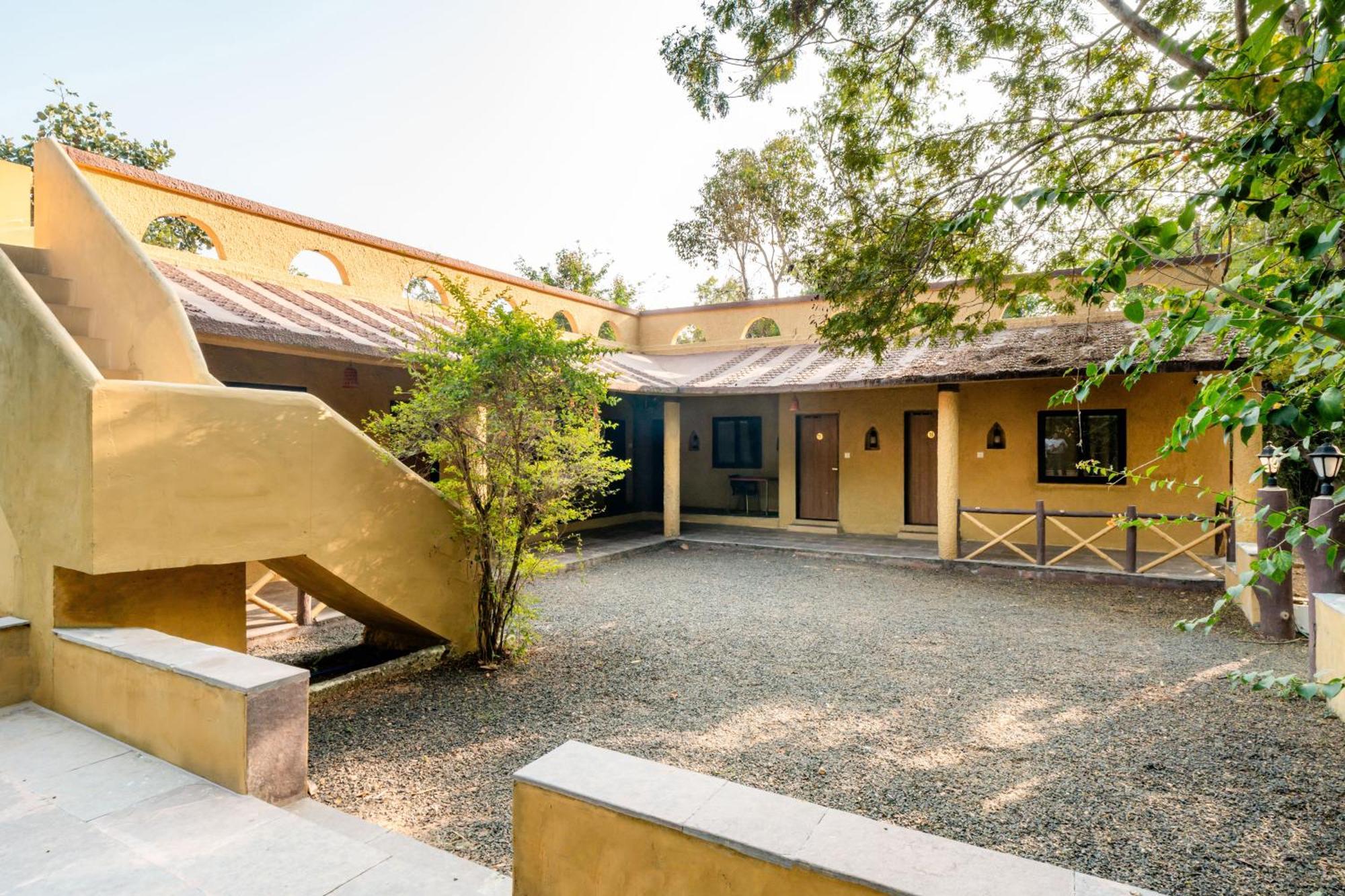 Hotel Treebo Premium Mowgli'S Den, Pench Khawāsa Zewnętrze zdjęcie